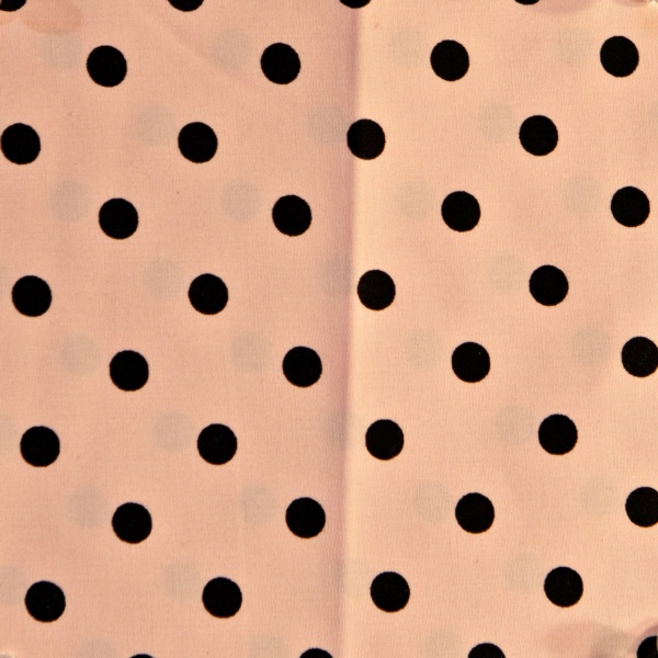 600x600 pixels (106K)